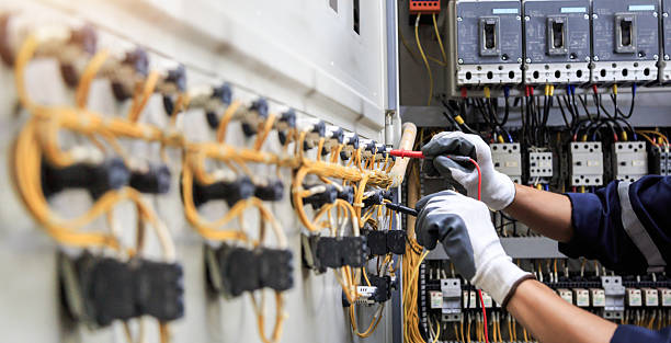 Professional Electrician technician working in Bella Vista, CA